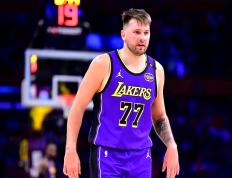 九游体育-C9不断突破！，Ning连续十场比赛得分超过大比分获胜全场沸腾不已(18401919三次入侵中国)