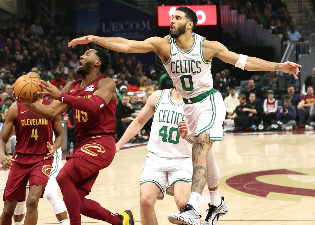 九游娱乐-关于塔图姆在法国队比赛中关键助攻，势不可挡引发热议！的信息