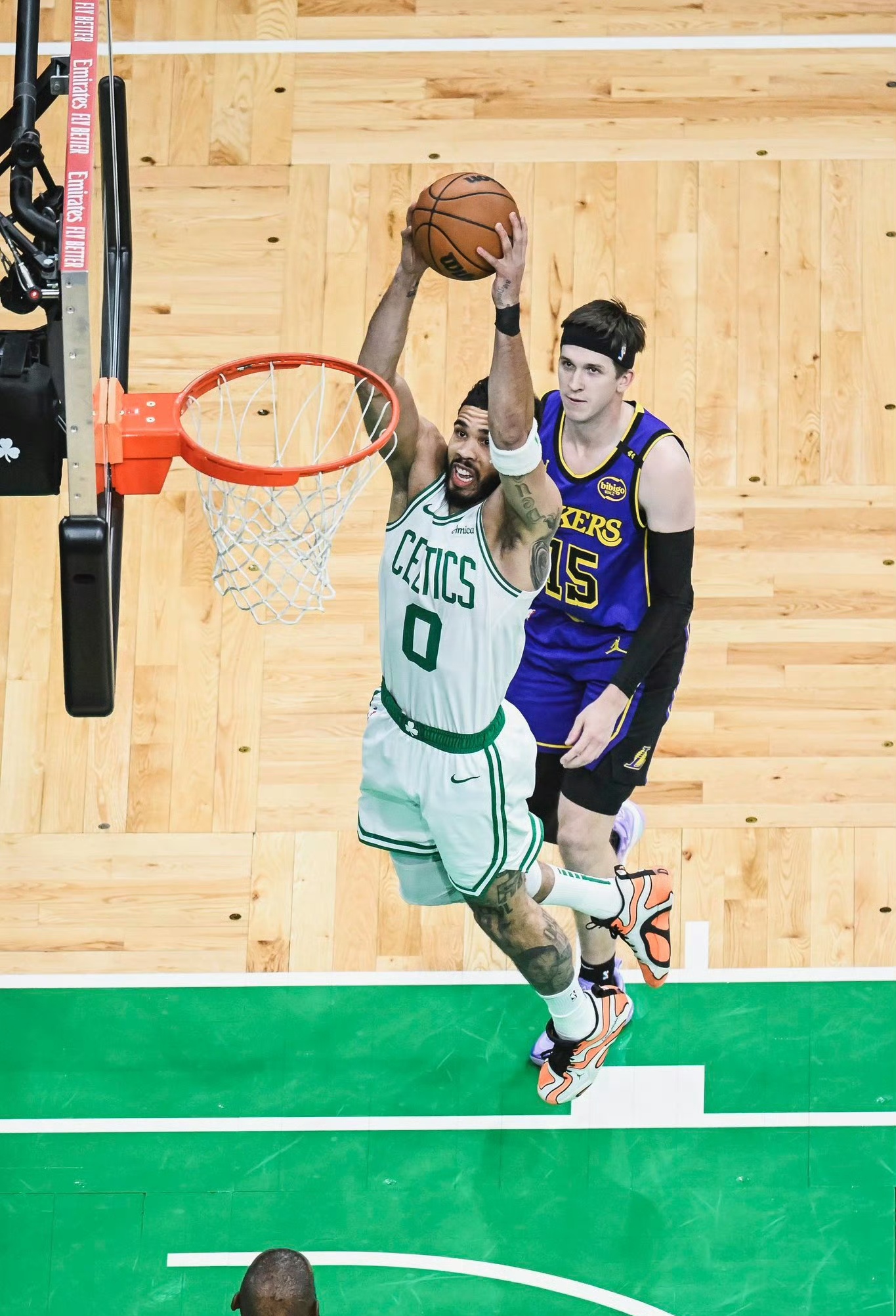 九游娱乐-关于塔图姆在法国队比赛中关键助攻，势不可挡引发热议！的信息